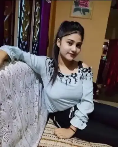 Call Girls Service in Patur